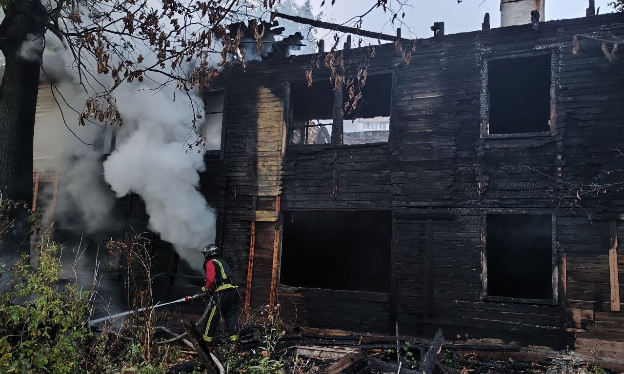 В Йошкар-Оле сгорел расселённый дом