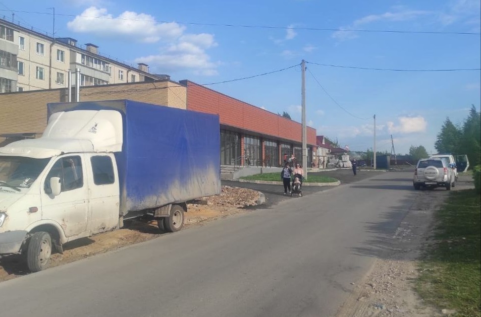 6-летний мальчик попал под колёса иномарки в посёлке Знаменском