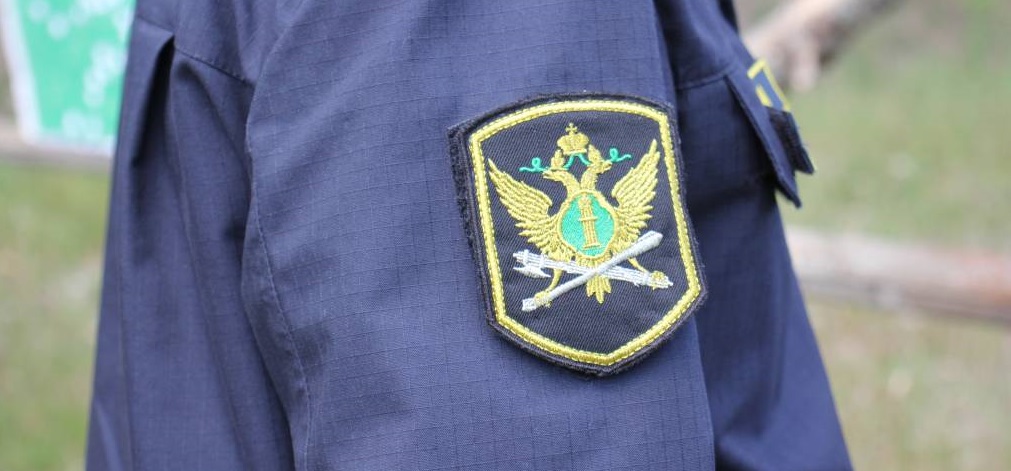 Приставы арестовали иномарку за долги по налогам у жителя Йошкар-Олы
