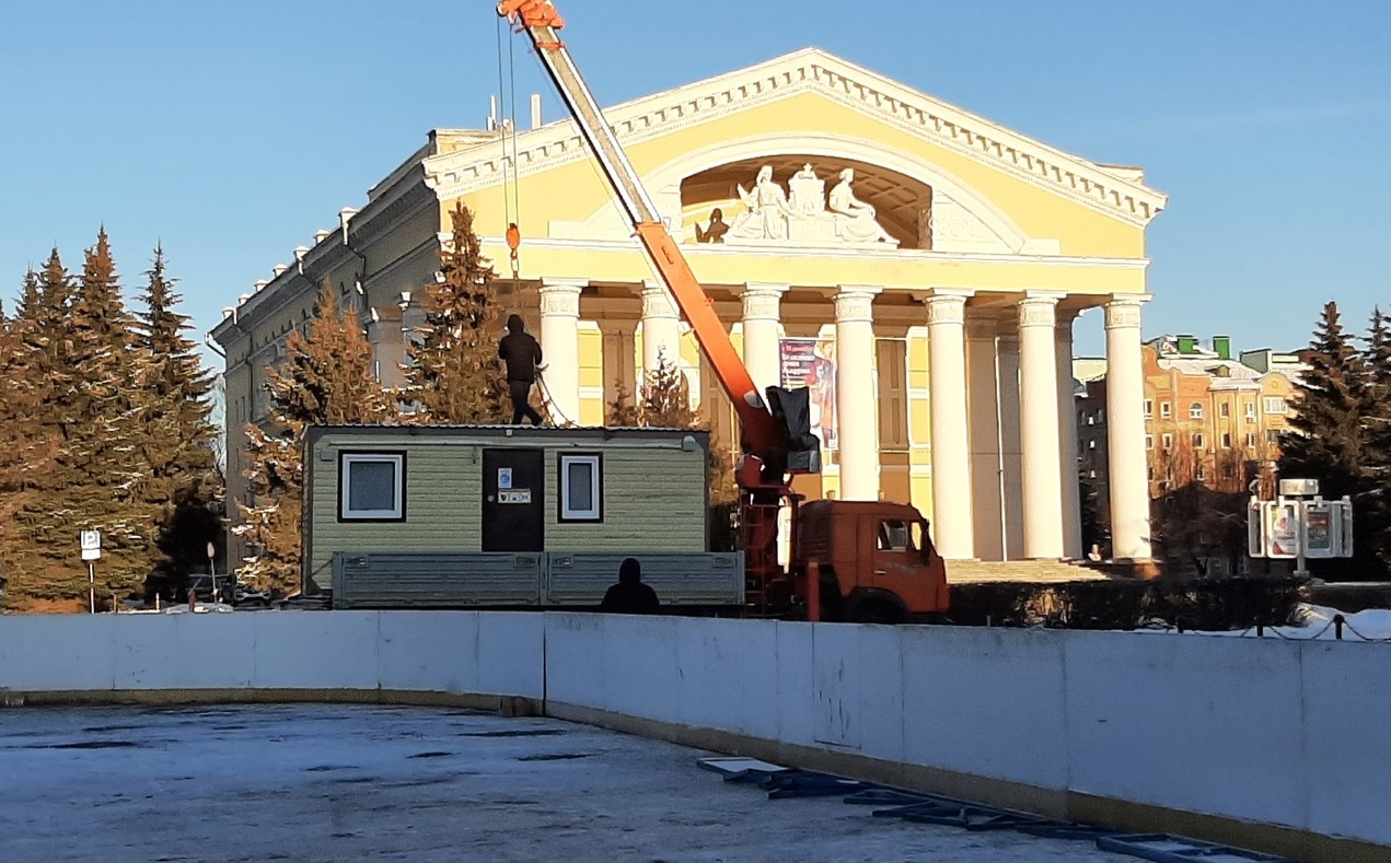 В середине декабря откроют каток на площади Ленина в Йошкар-Оле