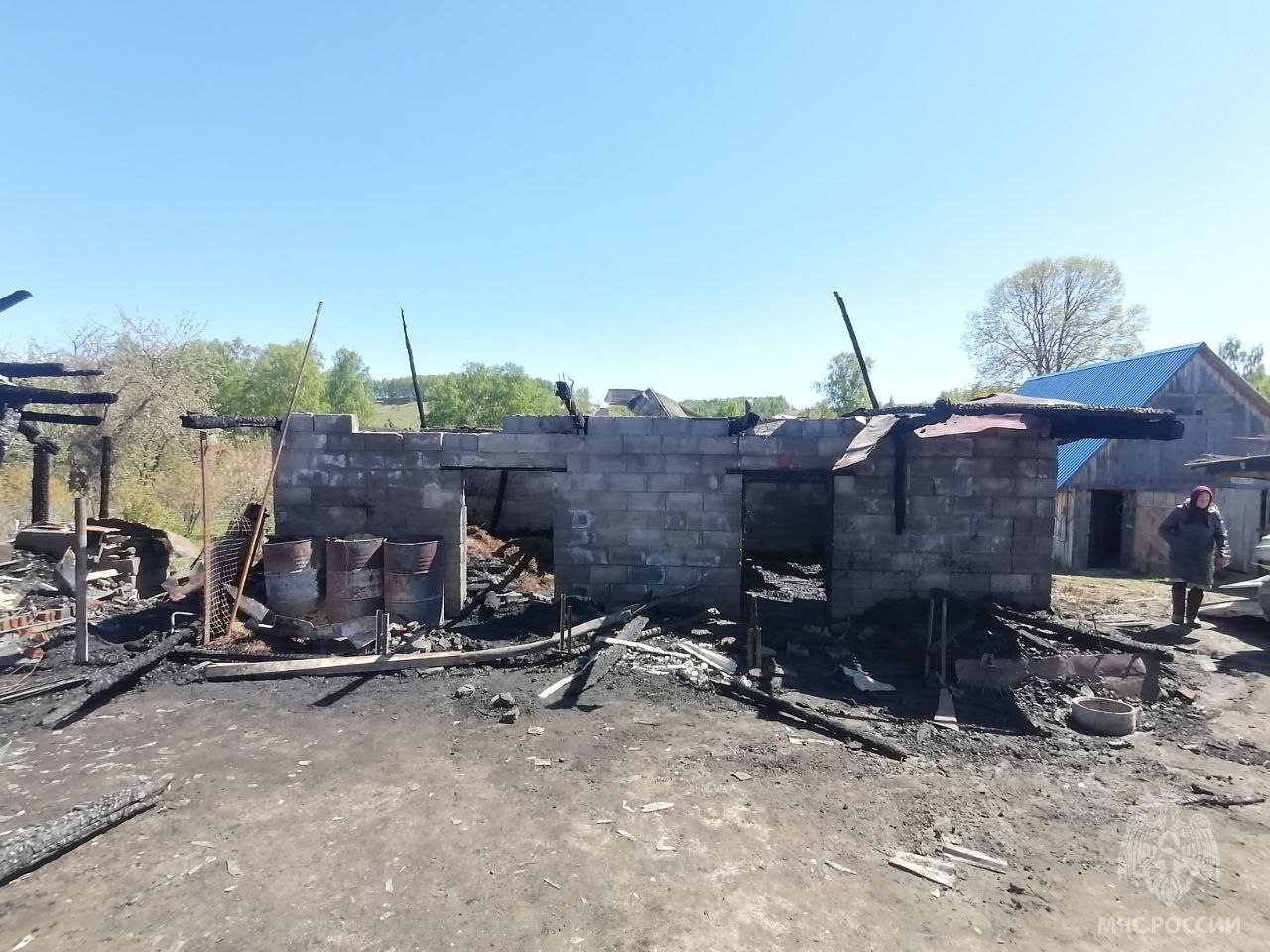 Жилой дом и сарай сгорели в Марий Эл из-за короткого замыкания электропроводки