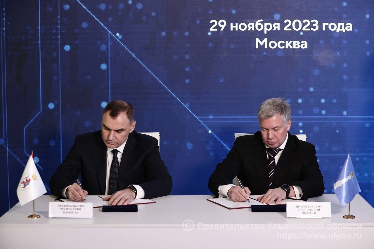 Руководители Марий Эл и Ульяновской области договорились о совместной отправке грузов по новому логистическому маршруту