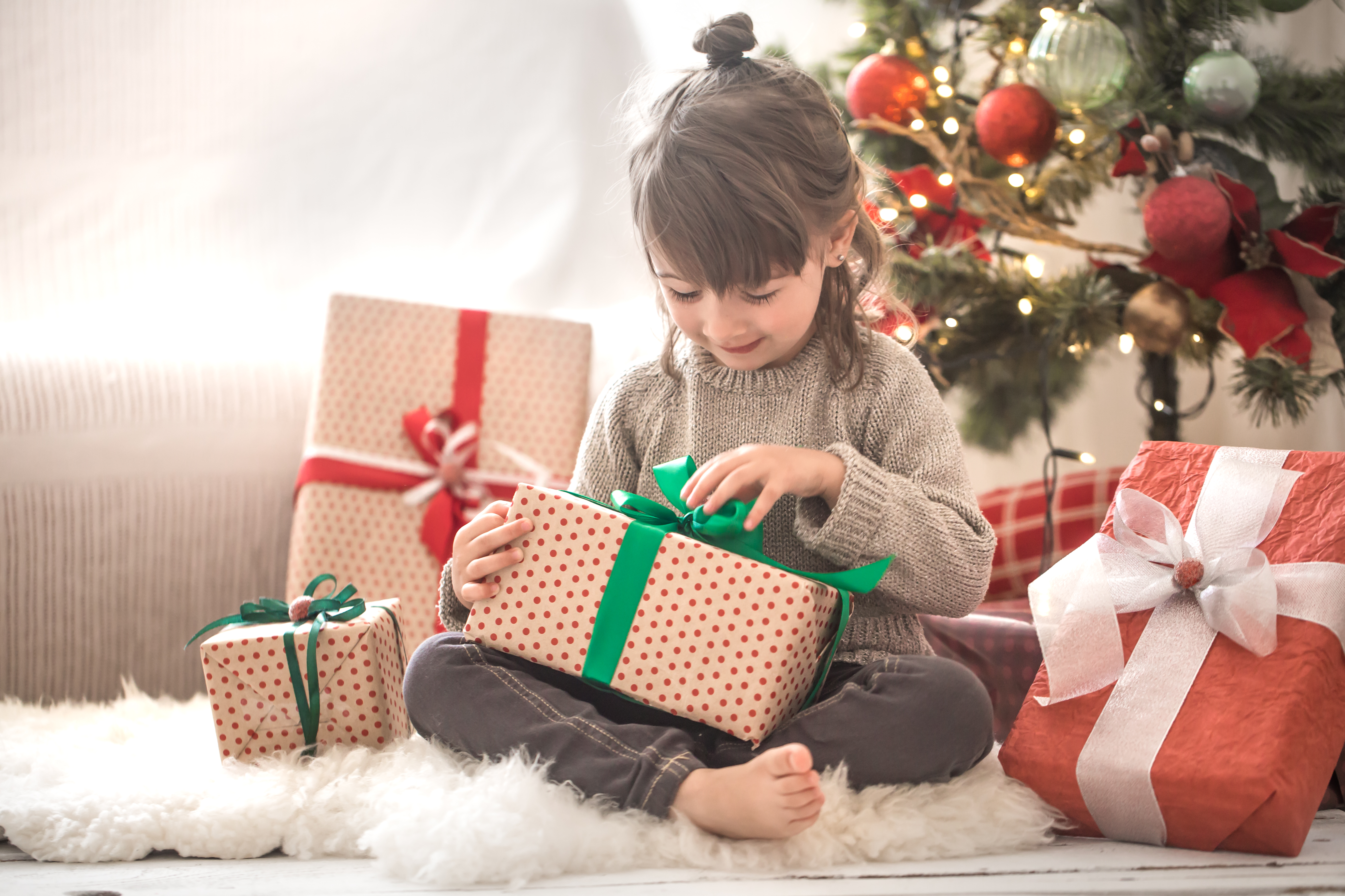 В Марий Эл пройдёт горячая линия по качеству и безопасности детских новогодних подарков