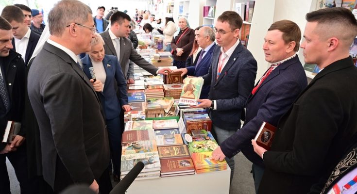 Марийское издательство представило книжные новинки на международной ярмарке в Уфе