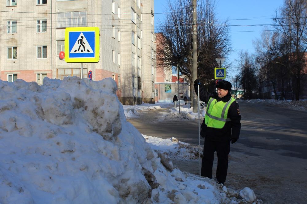 Автоинспекторы Йошкар-Олы  контролируют содержание дорог зимой 